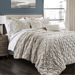 King - Luxe 5 Piece Textured Bedding Set - Traditional Glam & Farmhouse Inspired Bedroom Decor - King, Wheat