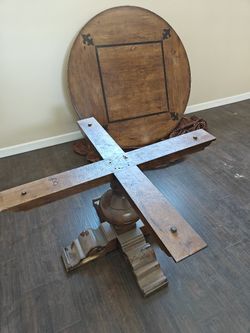 Rustic Solid Wood Round Dinning Table