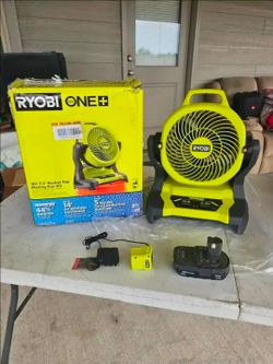 🔥$60 PRICE IS FIRM🔥 RYOBI ONE+ 18V 7-1/2 in. Bucket Top Misting Fan Kit With Battery and Charger