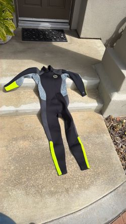 Wetsuit rip curl