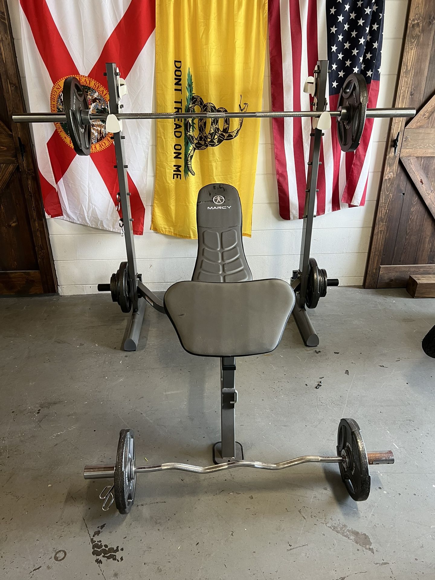 300lb Weights With Bench And Curl Bar