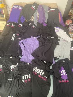 Metro by T-Mobile Uniform Gear