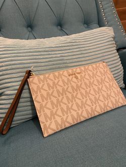 Michael Kors Large Zip Clutch Wristlet