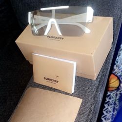 Burberry sunglasses designer
