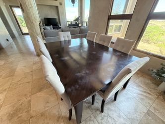 Nice table with chairs