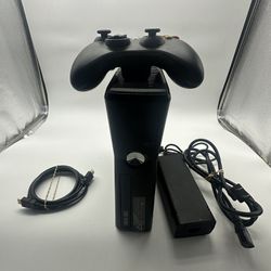 Xbox 360 250gb hdmi/power supply/controller Works