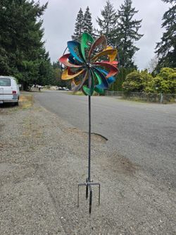 Large Colorful Wind Spinner with Water Hook Up