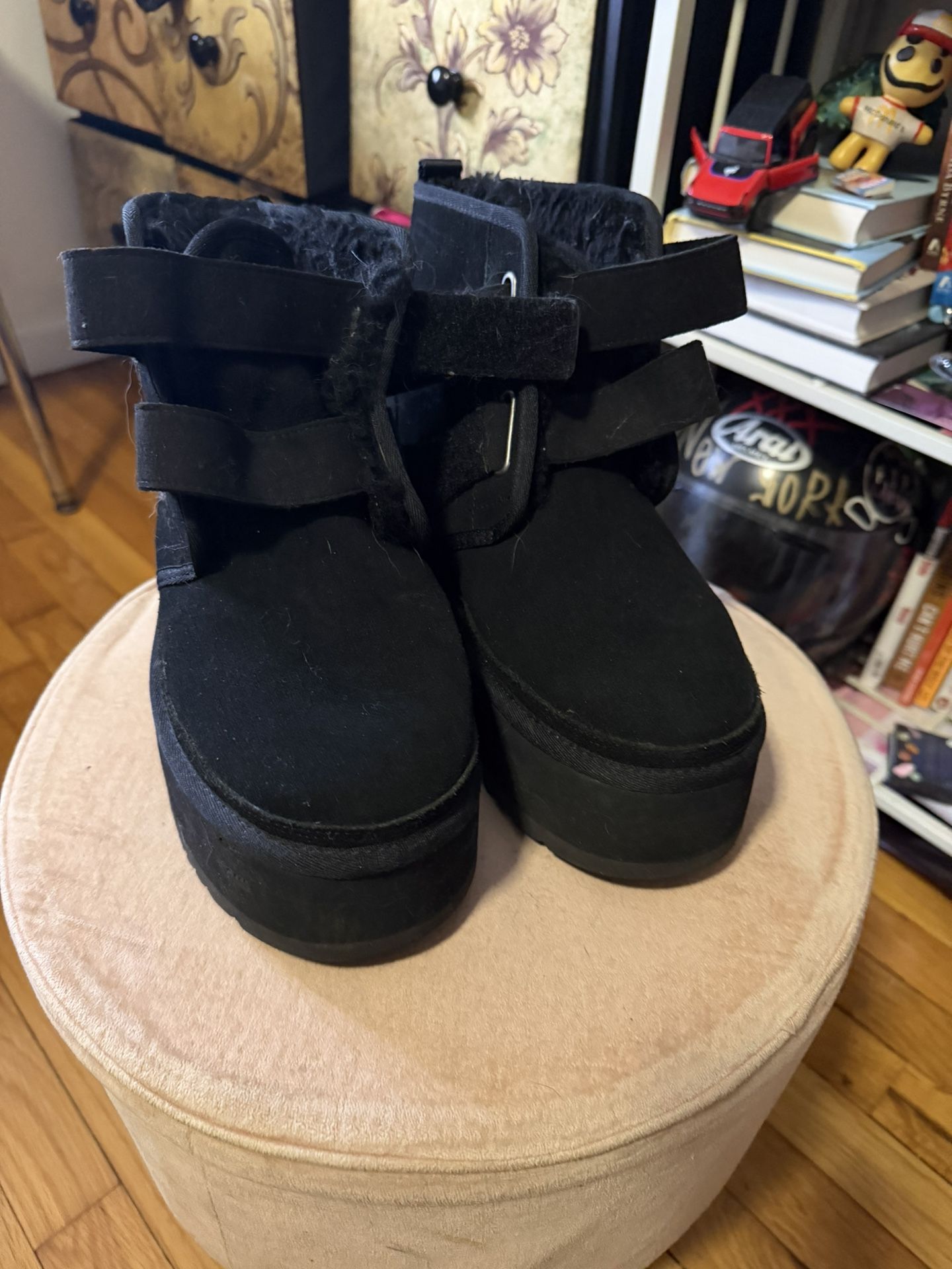 Ugg Size 9 Platform Black Boots