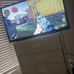 Moving Sale Tv Must Go