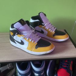 Jordan 1 mid yellow ochre