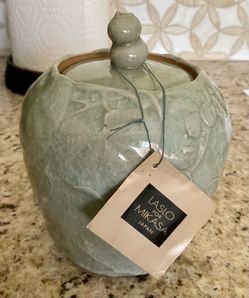 Larry Laslo for Mikasa - Covered Pot embossed with grape vine and leaves - Mint Japanese