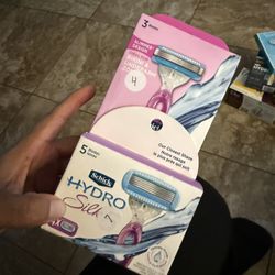 Shaver And Refill