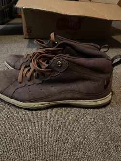 Columbia Brown Leather Chukka Boots
