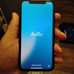 NAVY BLUE IPHONE 13 ..138 G ..UNLOCKED 