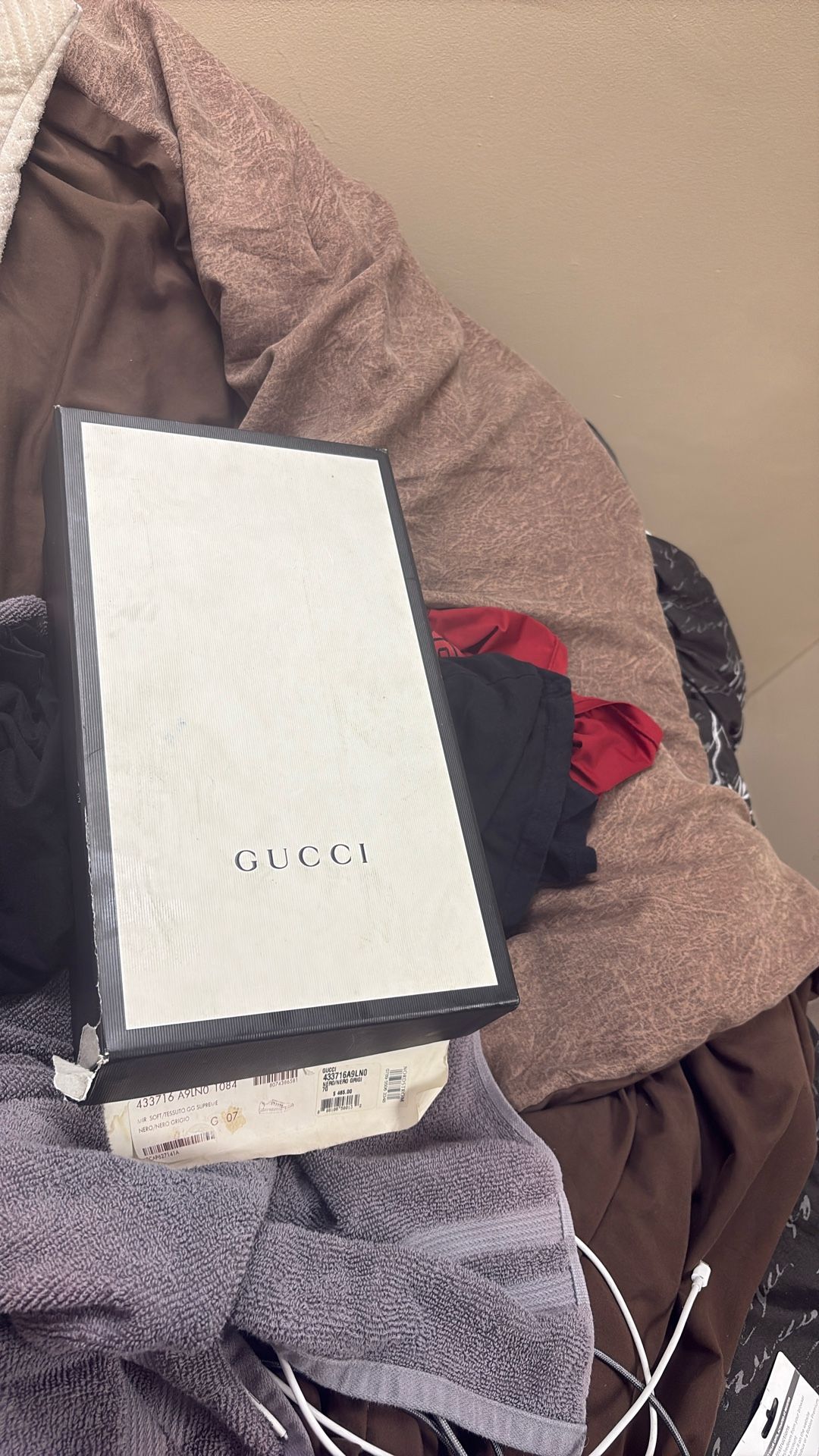 Selling Guccis For 150 The Rugular Was 500 But There Used