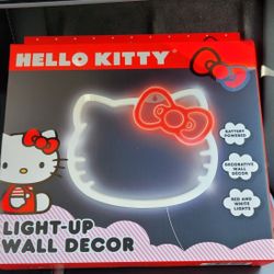 NWt HELLO KITTY Wall Decor