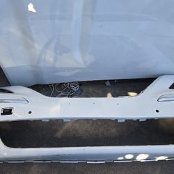 2009/2010/2011 Hyundai Genesis Sedan Front Bumper Cover