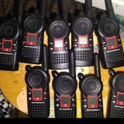 Motorola GS1810  Walkie Talkies 2 Way Radio Lot Of 9