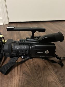 Panasonic AG-DVC30 Digital Camcorder