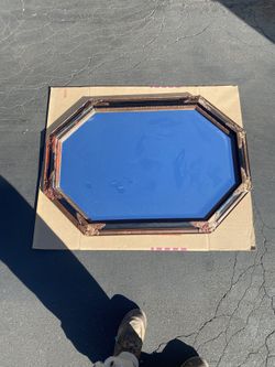 Wall mirror