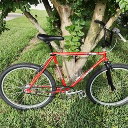 Clean 26 Inch Wheel Klunker Style Bmx Cruiser 