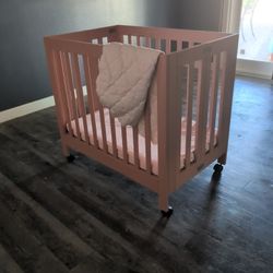 Baby Letto Mini Crib With Newton Mattress