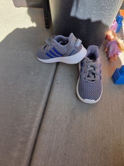 Toddler size 7c like new
My baby used only a 3 times