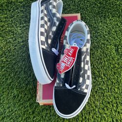 Vans Blurry Checkerboard Size 4Y Brand New 