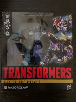 Transformers: Age of the Primes Leader Class Razorclaw Action Figure