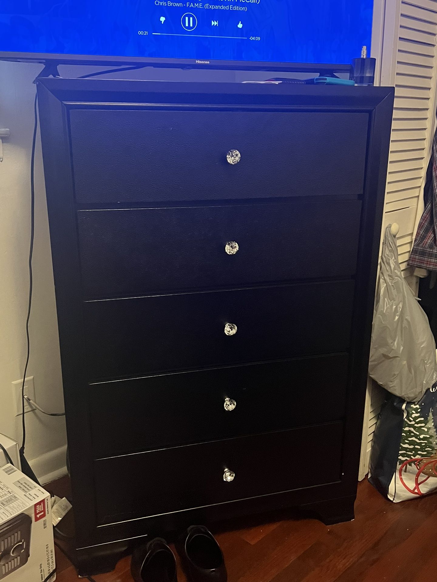 Chest with matching nightstand