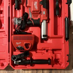 MILWAUKEE M12 Volt Lithium-Ion Cordless HammerVac Universal Dust Extractor  With 2 Batteries And Charger…..2306-22