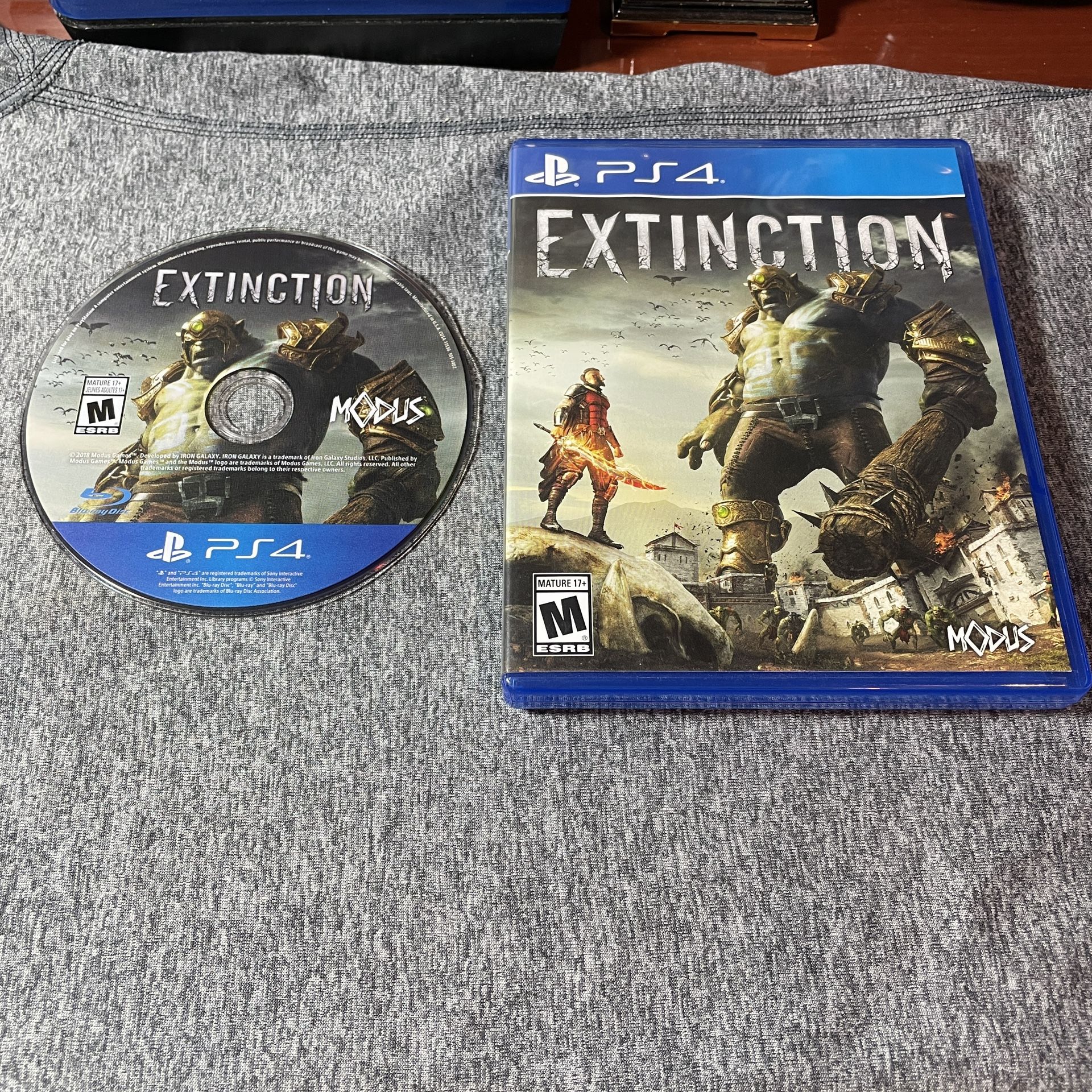 Extinction (PS4)