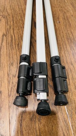Great condition 4-Foot Tripod For Cameras 