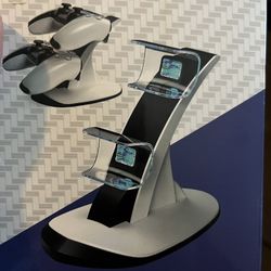Charging dock for PS5