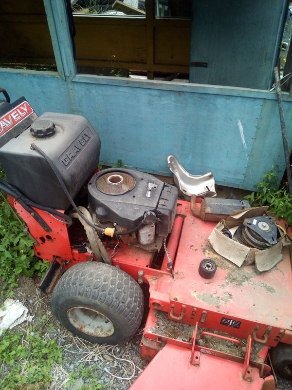 Gravely w mower attachment. Grass catcher for Sale in Marysville, WA