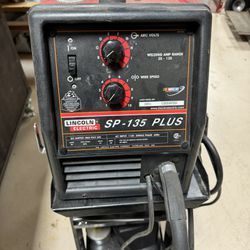 Lincoln Electric SP-135 Welder
