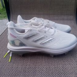 Womens NWT Adidas White/silver Size 7 