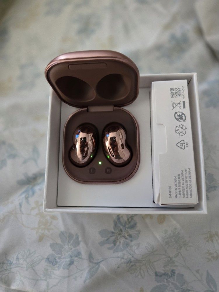 Samsung Galaxy Buds Live Headphones