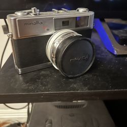 Minolta Hi-Matic 7s Rangefinder 35mm Camera