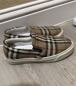 Burberry Shoes