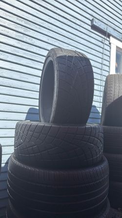 Vendo 2 Llantas Medida 225-40-18 Muy Buenas Condiciones