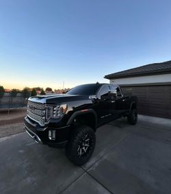 2020 GMC Denali 2500