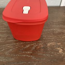 Tupperware 