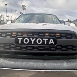 Toyota Tundra Front Grill