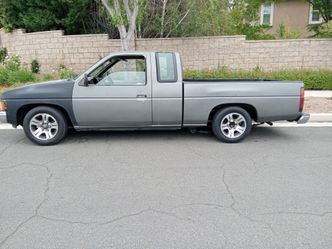 Nissan Pickup Truck Extended Cab