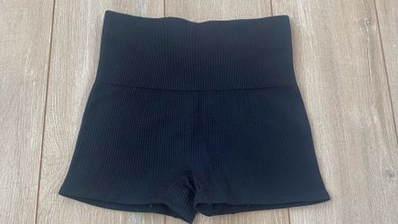 Black High-Waist Ribbed Seamless Shorts