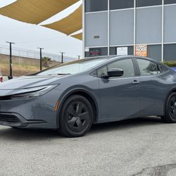 2023 Toyota Prius 