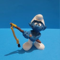 Vintage Smurfs Schleich Toy Figure Peyo Germany Bully 1978 Fishing Pole Lure.
