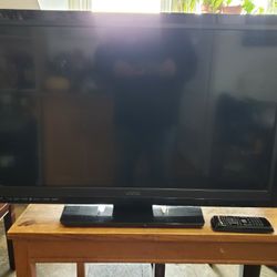 Vizio 32" LCD HDTV with WiFi

