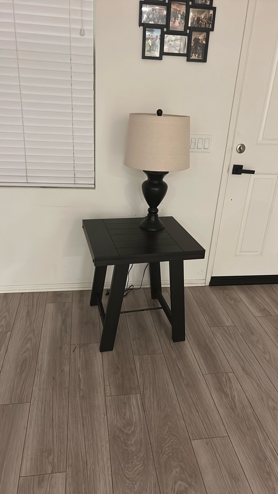 2 Side Tables And 2 Lamps For Sell 130